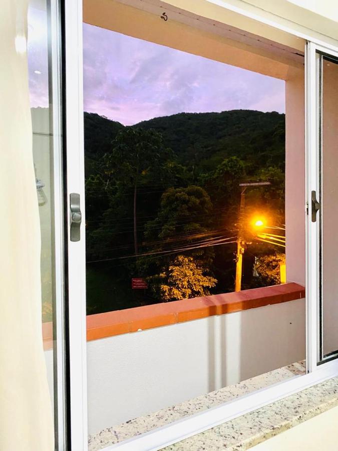 Bal. Camboriu -- Apartamento Tranquilo E Aconchegante.